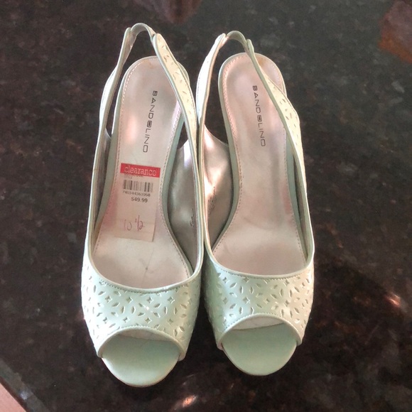 Shoes - Picture 2 of 4